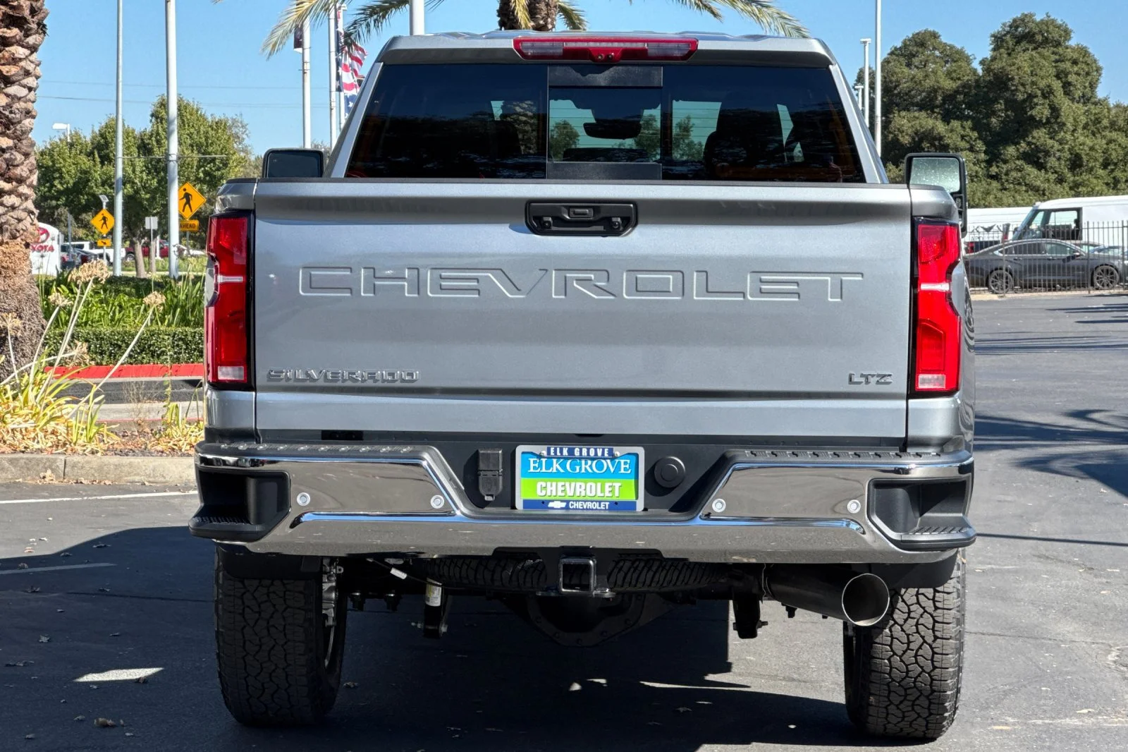 2026 Chevrolet Silverado 3500 HD LTZ view 4