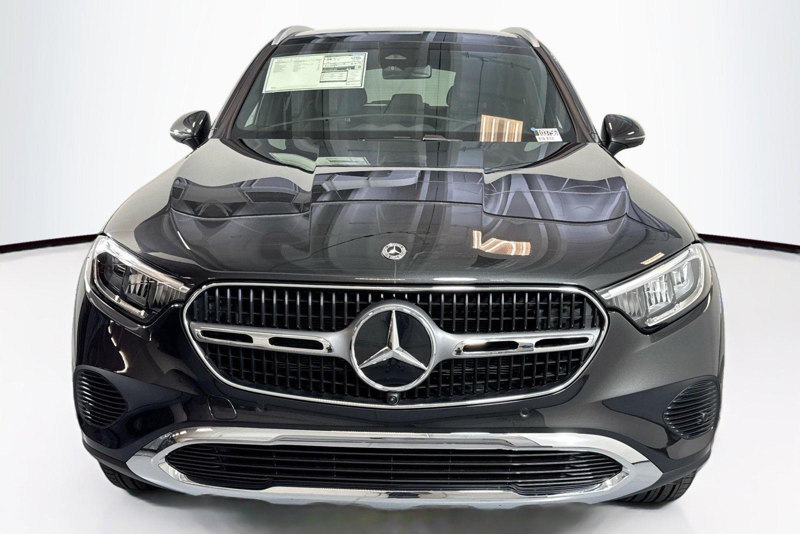 New 2026 Graphite Grey Metallic Mercedes-Benz GLC 300 image 2