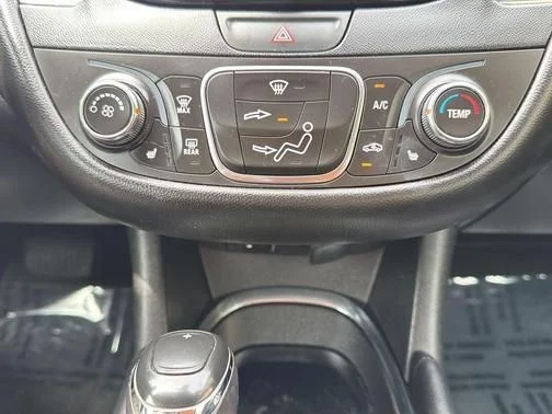 Used 2017 Blue Chevrolet LT image 17