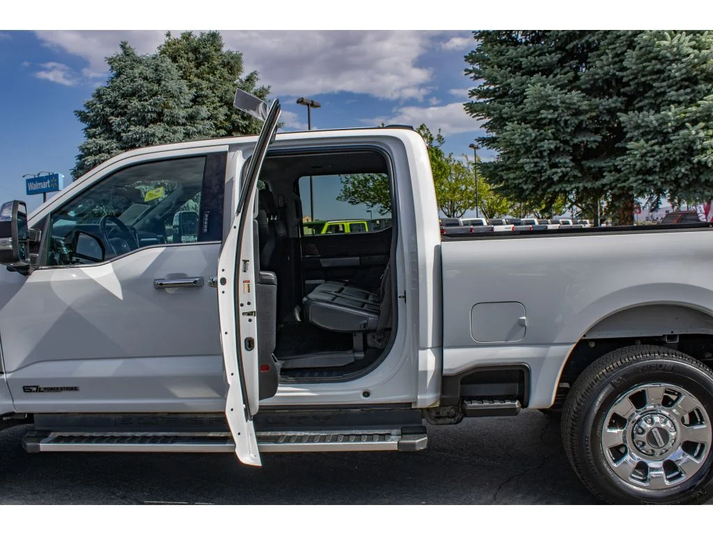 Used 2023 Oxford White Ford LARIAT image 15