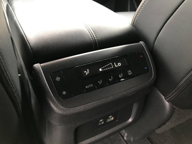 Used 2024 Pearl White Tricoat Nissan SL image 24