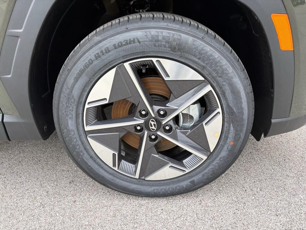 New 2026 Rockwood Green Hyundai SEL FWD image 9
