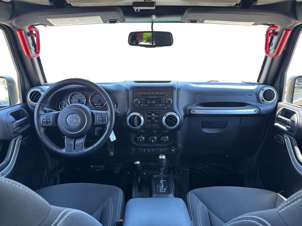 Used 2016 Tank Clearcoat Jeep Unlimited Rubicon image 13