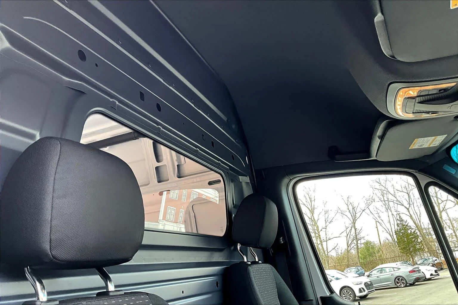 Used 2025 Arctic White Mercedes-Benz  image 14