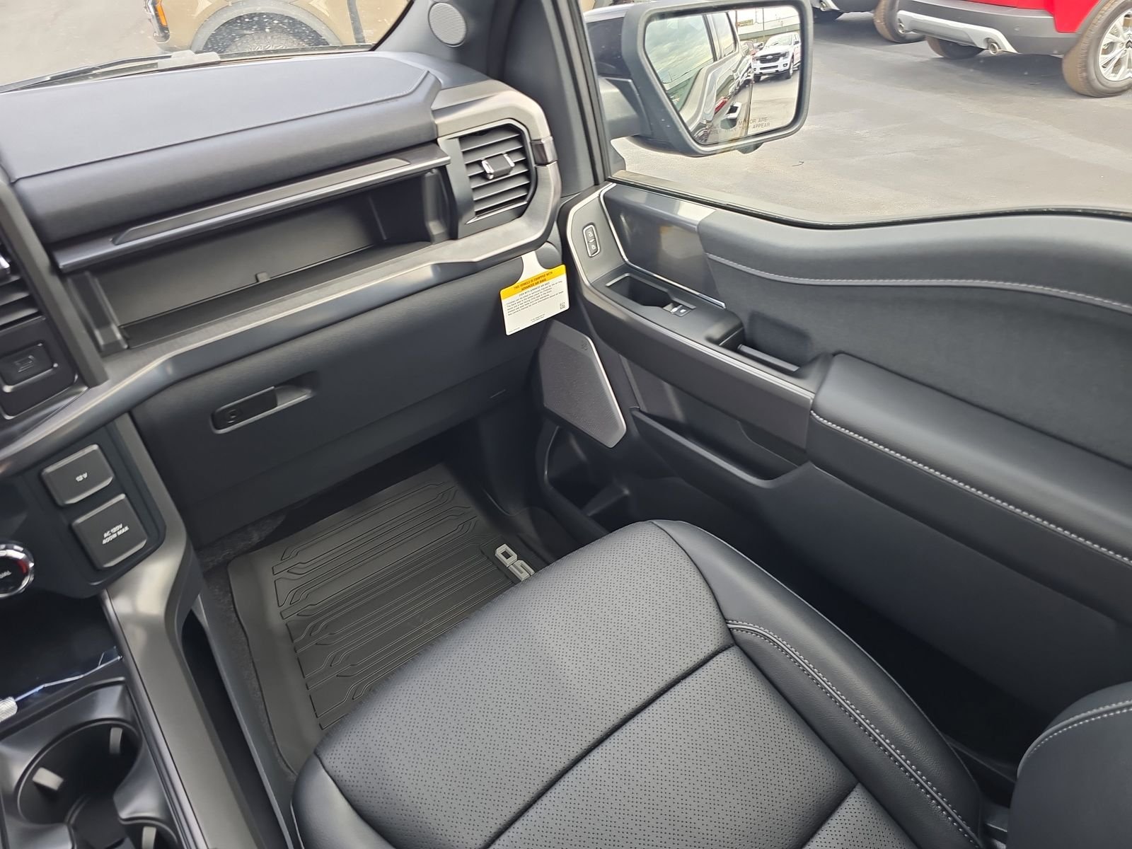 New 2025 Agate Black Metallic Ford Lariat image 11