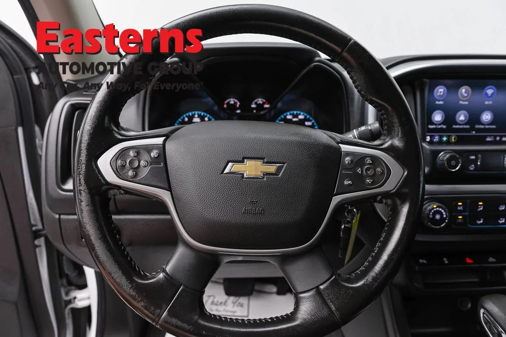 Used 2022 White Chevrolet LT image 10