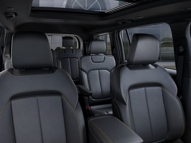 New 2026 Bright White Clear-Coat Exterior Paint Jeep  image 27