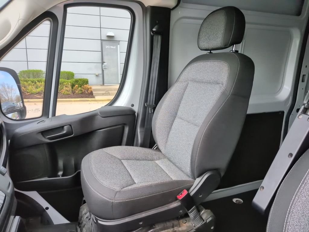 Used 2025 White Ram High Roof image 30