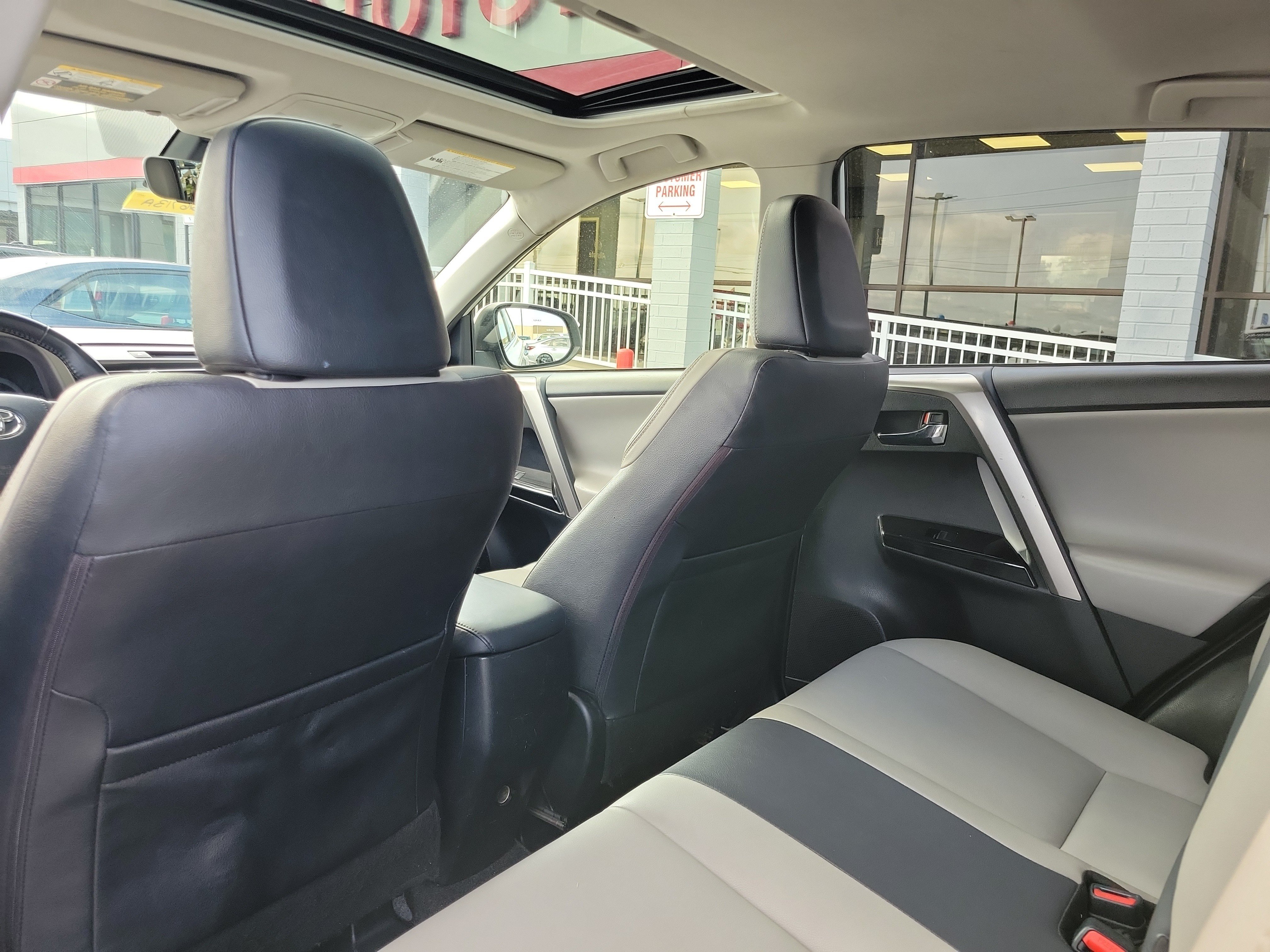 Used 2018 Blizzard Pearl Toyota Hybrid Limited image 14