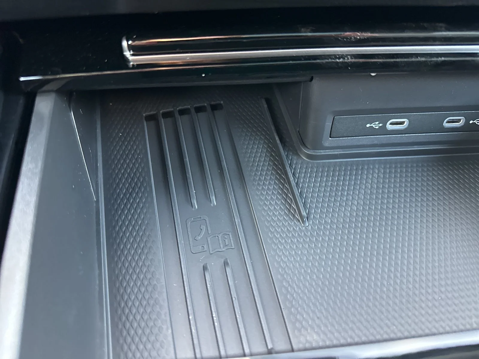 New 2026 Black Volkswagen 2.0T SE w/Technology image 56