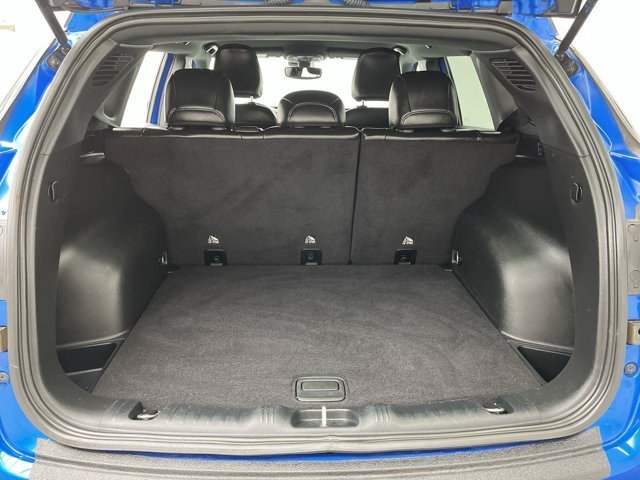 Used 2023 Laser Blue Pearlcoat Jeep Trailhawk image 25