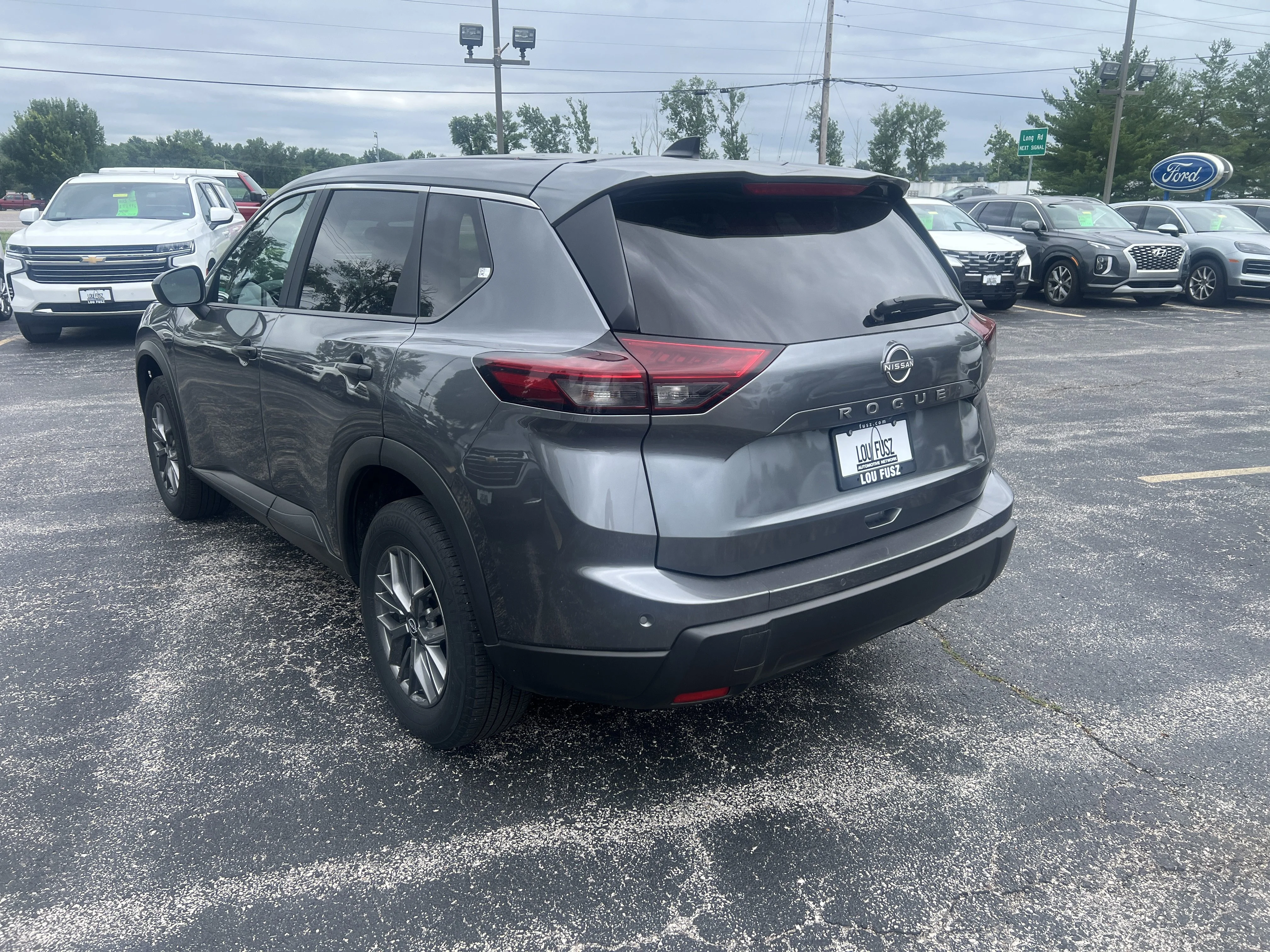Used 2024 Gun Metallic Nissan S image 5