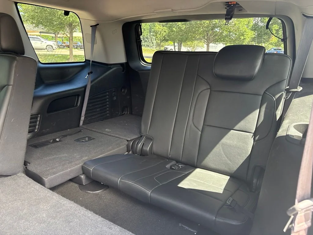 Used 2016 Silver Chevrolet LT image 24
