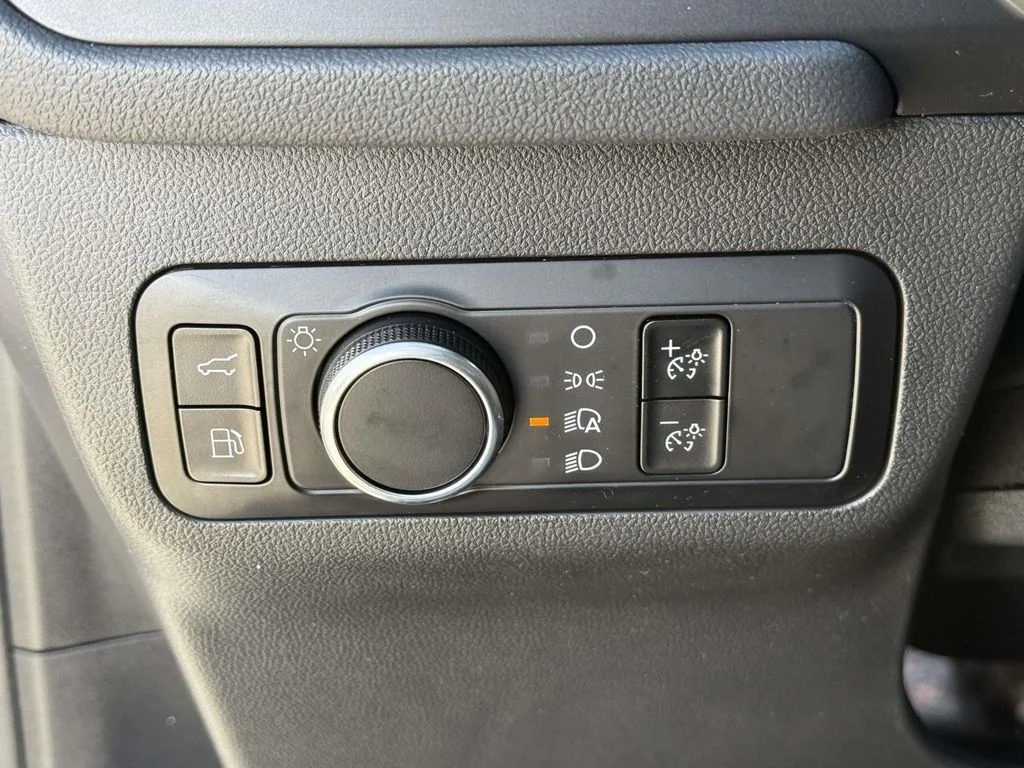 Used 2023 Silver Ford Active image 30