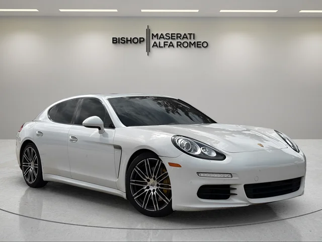 2016 Porsche Panamera 4S