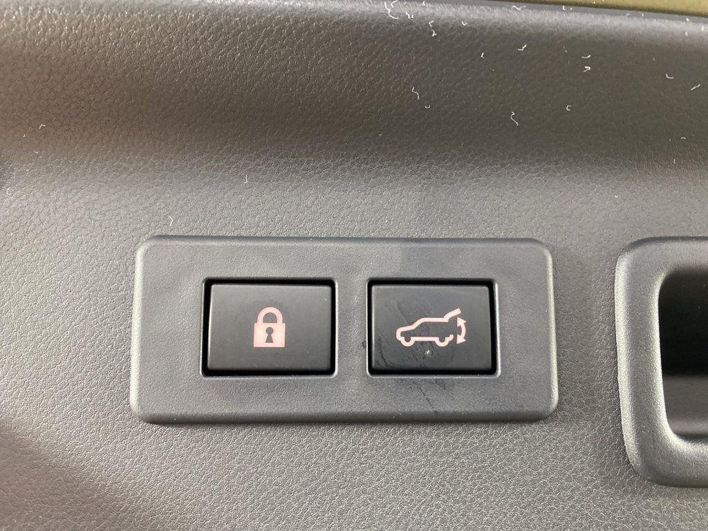 2025 Subaru Forester Touring - Photo 30