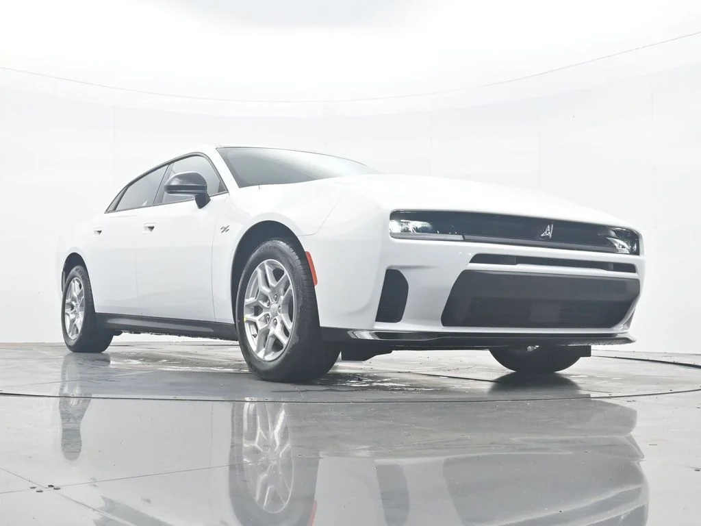 New 2026 White Knuckle Exterior Paint Dodge R/T image 35