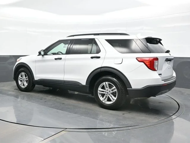 Used 2020 White Ford XLT image 3