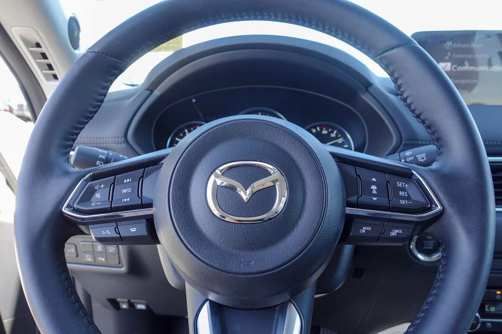 Certified Used 2025 Rhodium White Metallic Mazda 2.5 S Premium Plus Package image 20