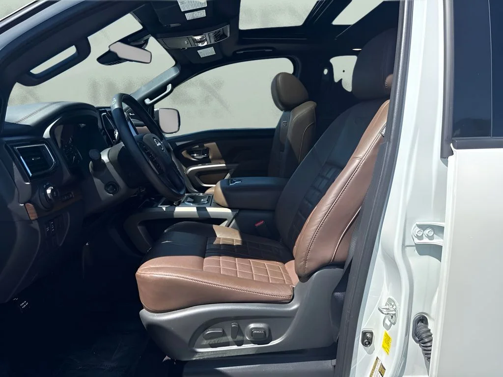 Used 2024 White Nissan Platinum Reserve image 5