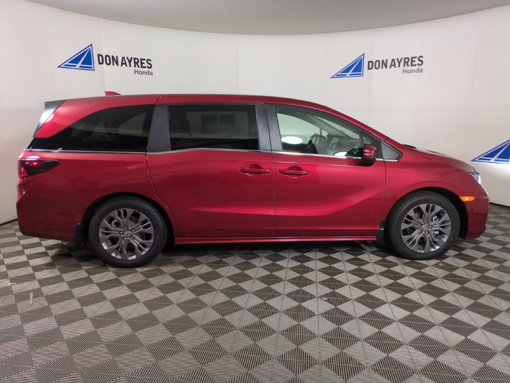 2025 Honda Odyssey Touring - Photo 11