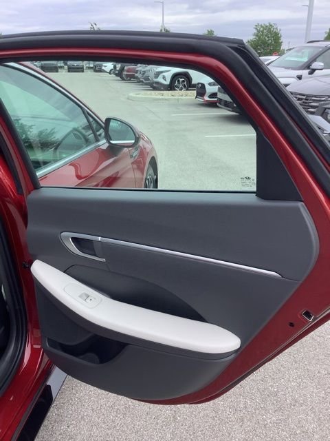 New 2025 Red Hyundai SEL image 21