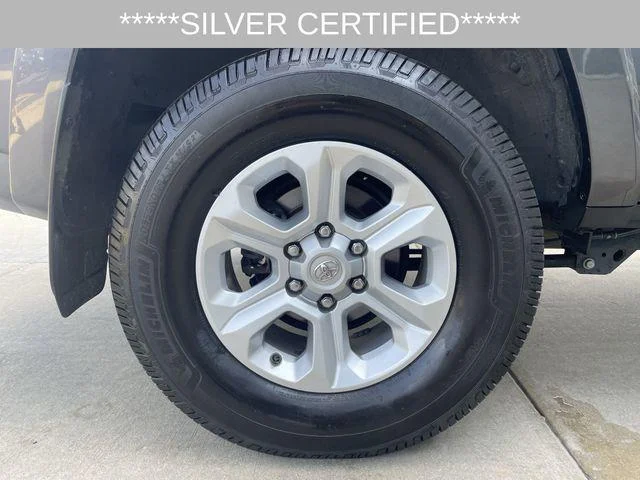 Certified Used 2022 MAGNETIC GRAY MET. Toyota  image 36