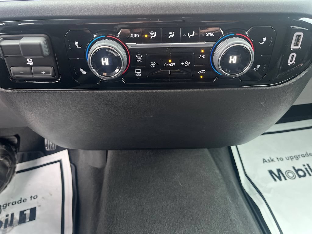2025 Chevrolet Silverado 1500 LT - Photo 28