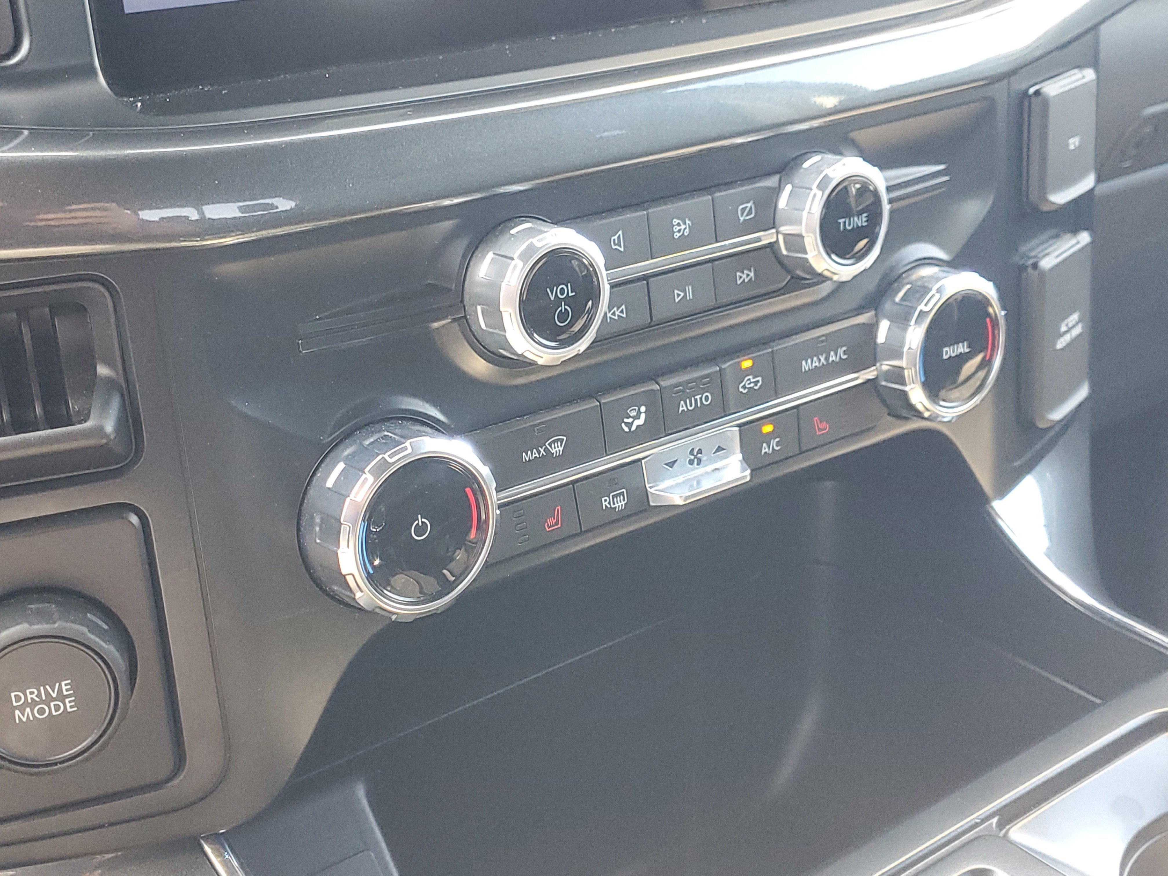Used 2023 Avalanche Ford XLT image 26