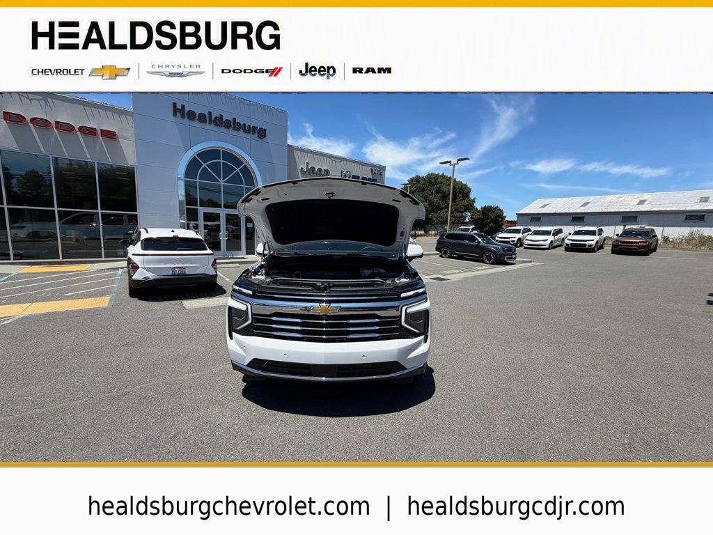 Used 2025 White Chevrolet LT image 27