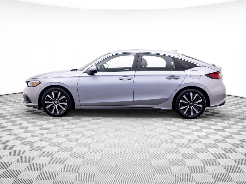 Certified Used 2024  Honda EX-L image 2