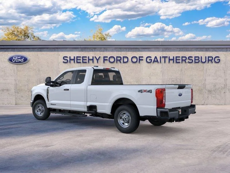 New 2026 Oxford White Ford XL image 5