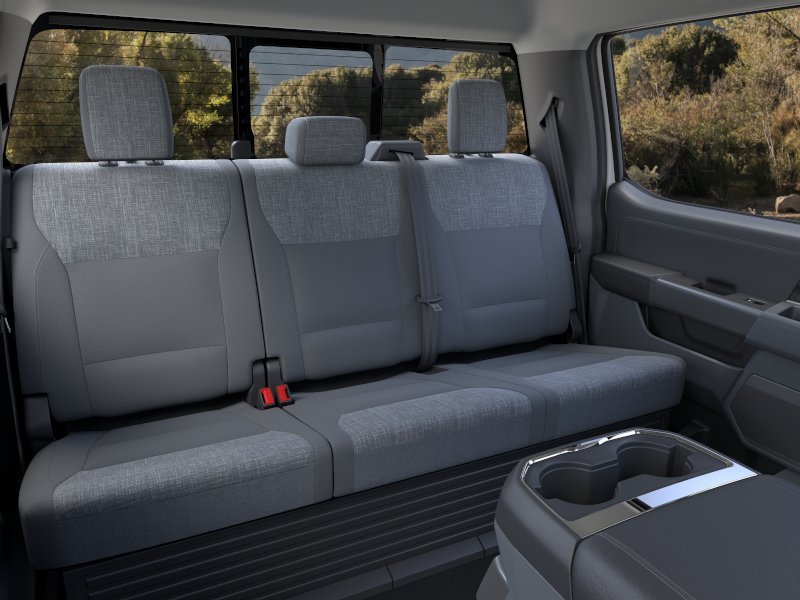New 2026 Oxford White Ford F-250® XLT image 11