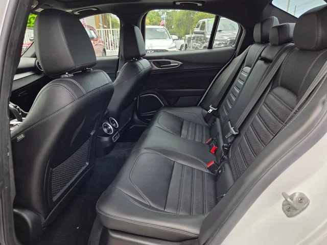 Used 2022 White Alfa Romeo Veloce image 14
