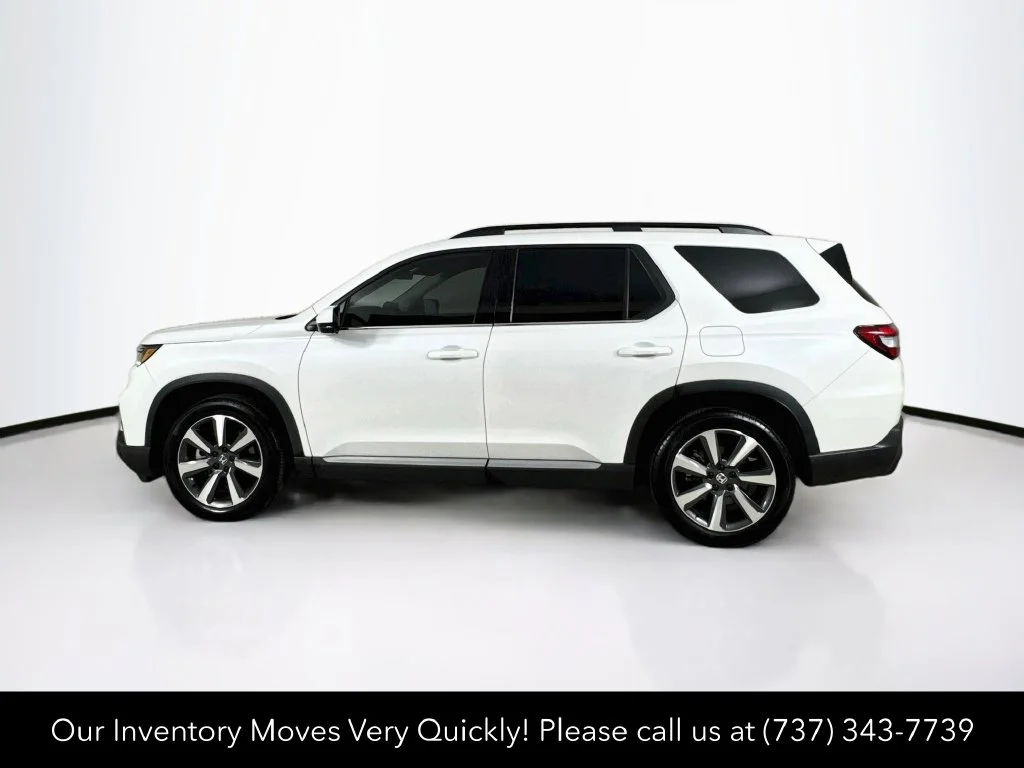 Certified Used 2024 Platinum White Pearl Honda Touring image 4
