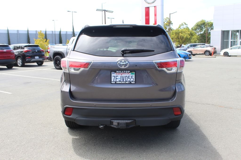 Used 2014 Gray Toyota Limited image 8