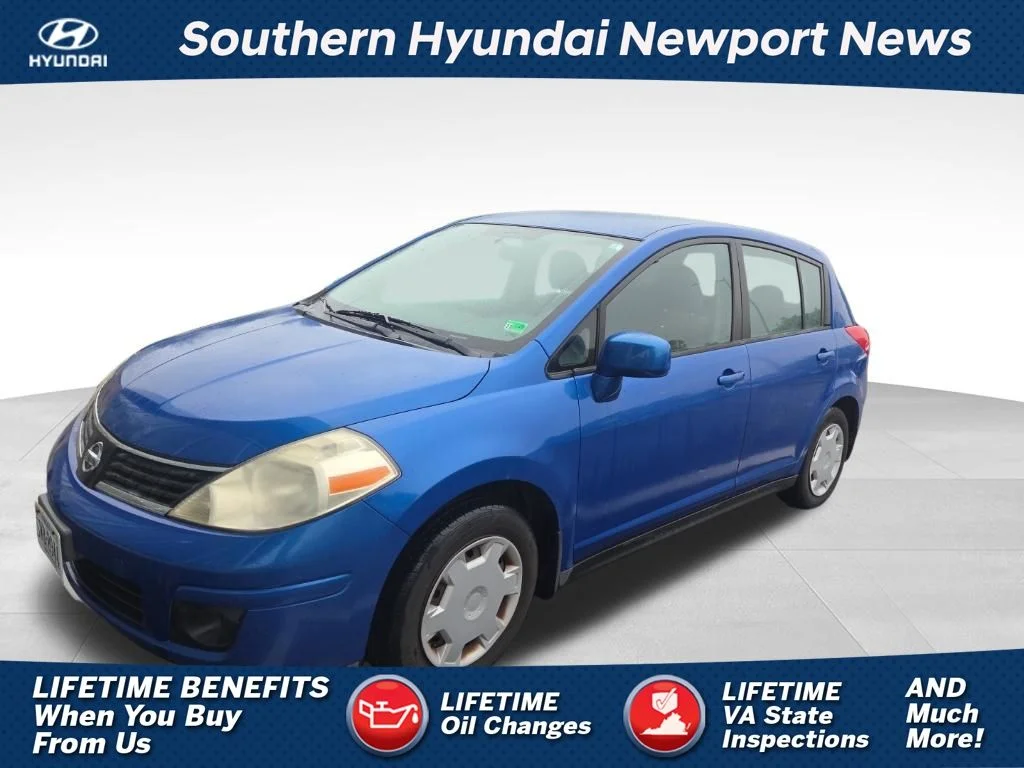 2007 Nissan Versa's photo