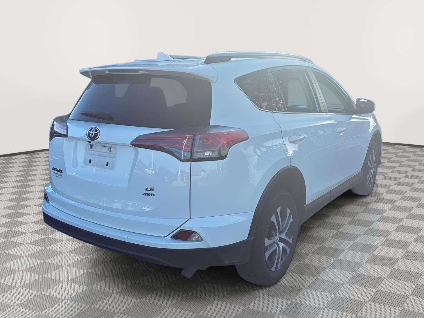 Certified Used 2018 Super White Toyota LE image 12
