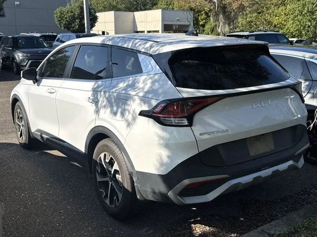 Used 2023 White Kia EX image 4