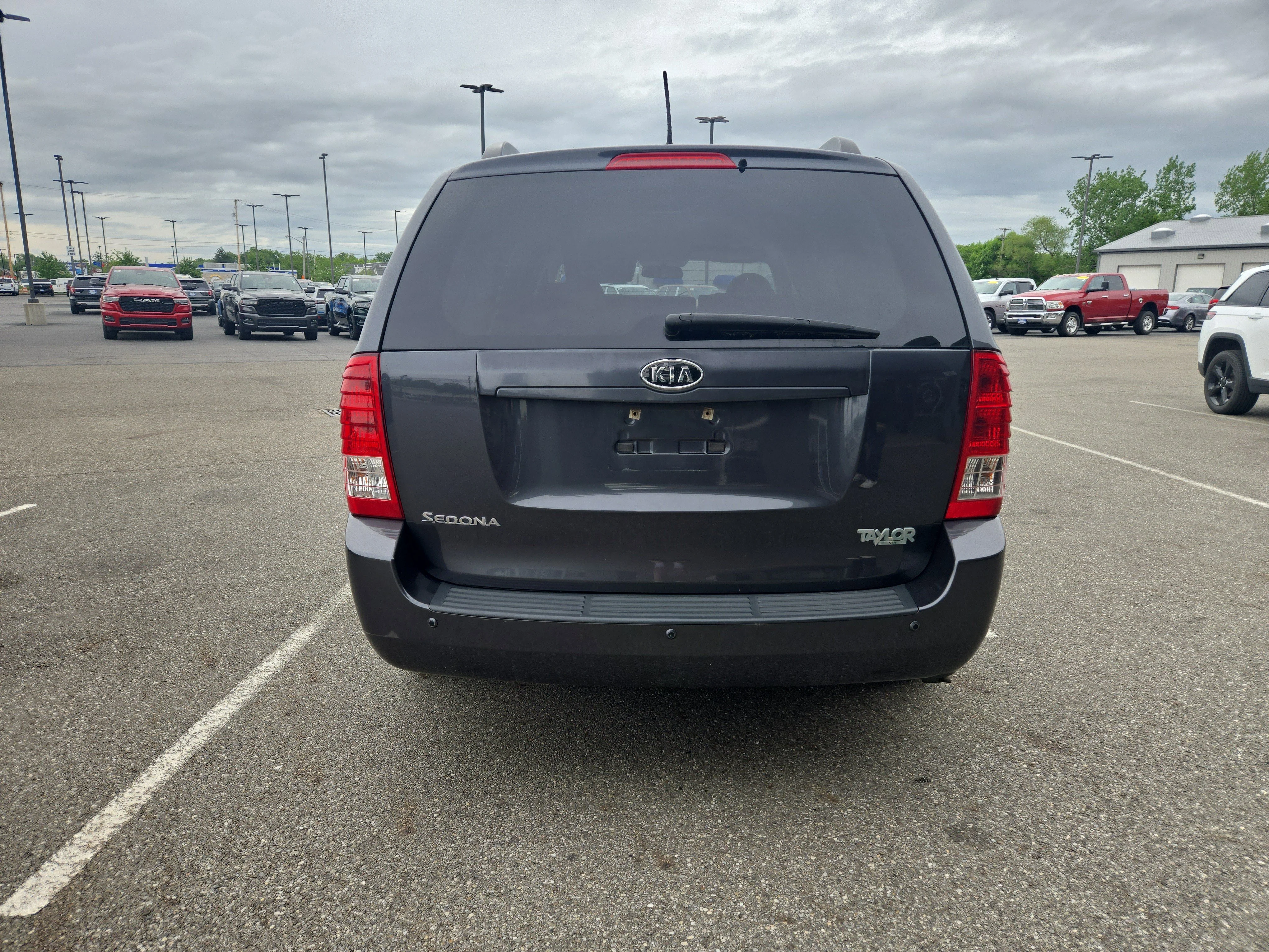 Used 2012 Platinum Kia LX image 6