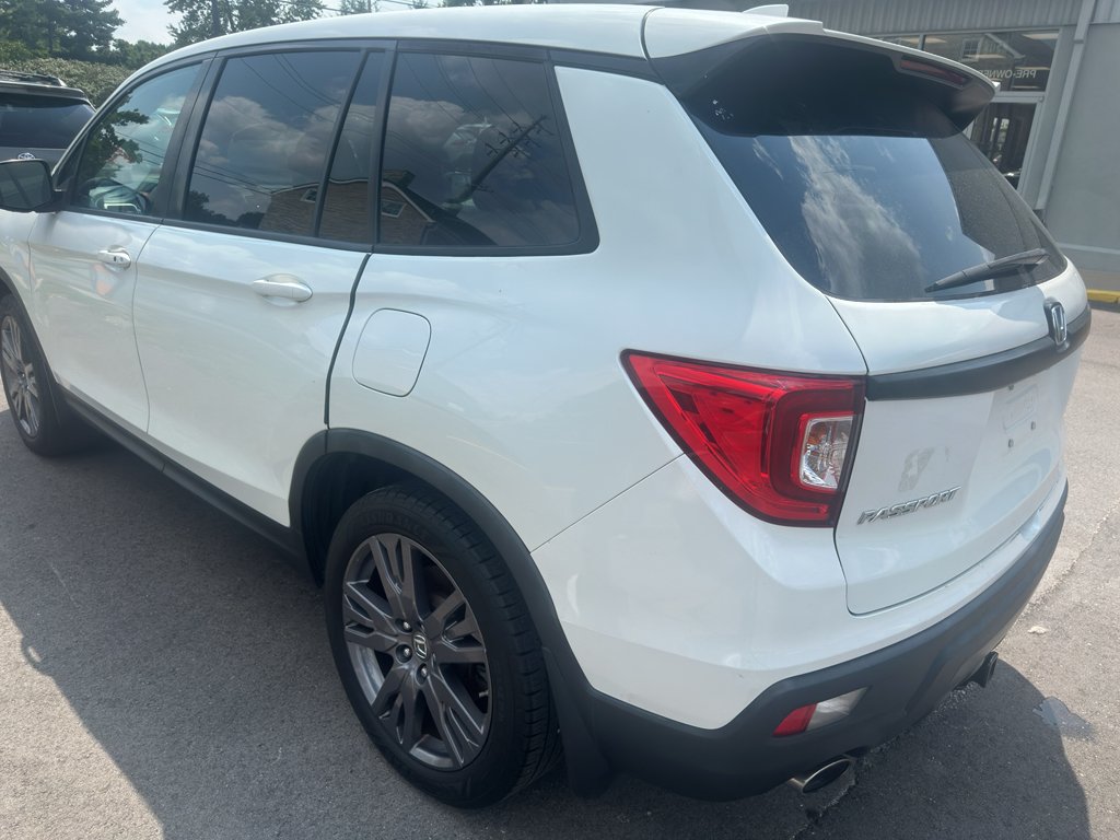 Used 2021 Platinum White Pearl Honda EX-L image 5
