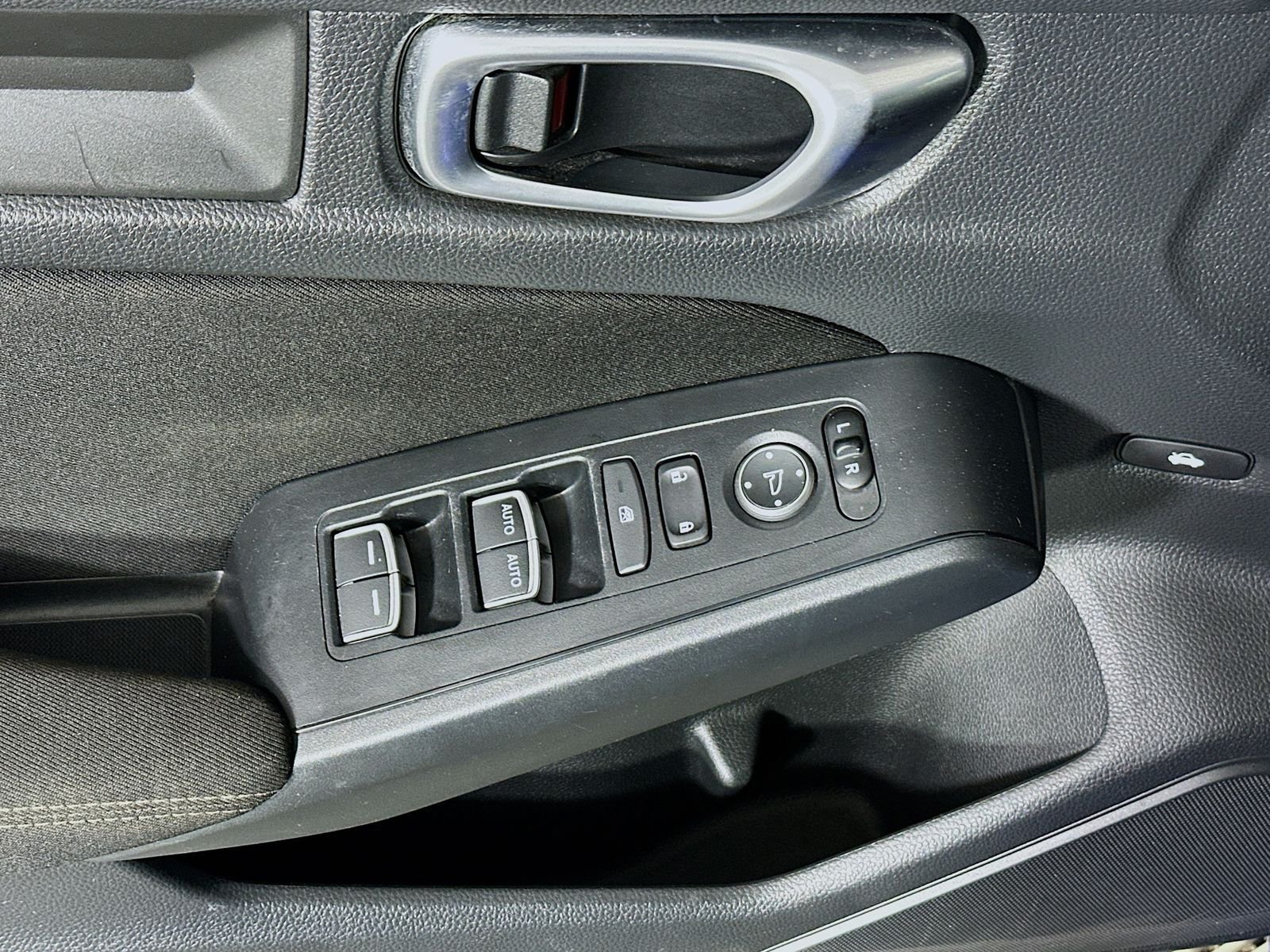 Used 2023  Honda Sport image 14
