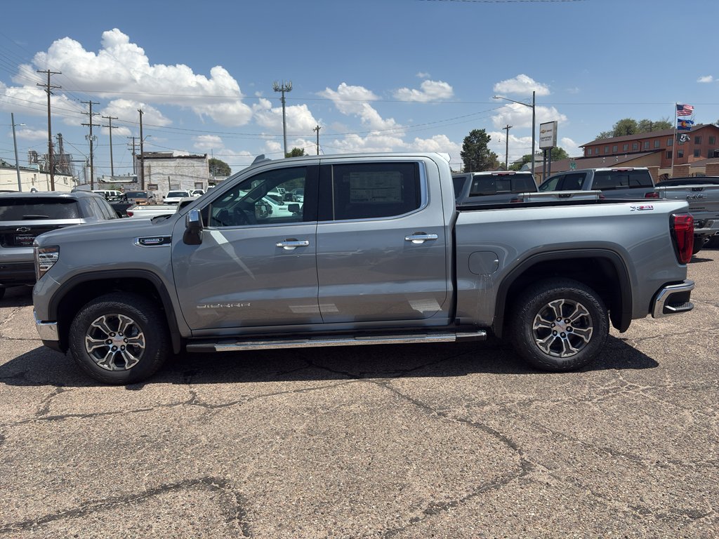 2026 GMC Sierra 1500 SLT - Photo 18