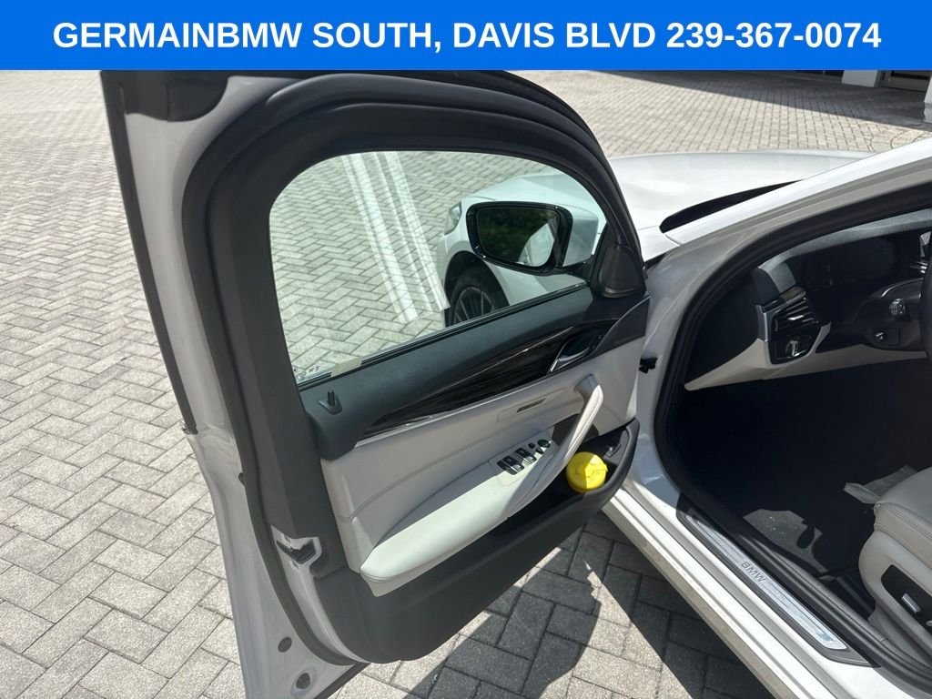 Certified Used 2023 Mineral White Metallic BMW 540i image 9