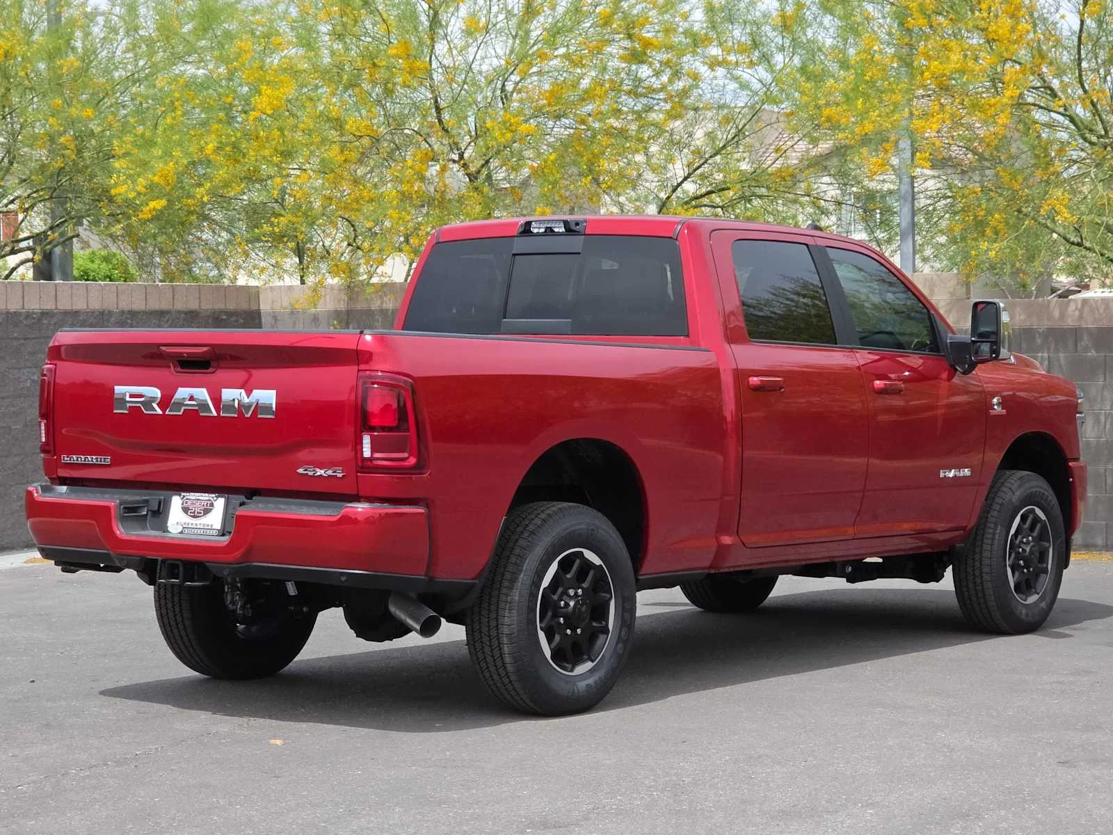 2026 RAM 3500 Laramie - Photo 8
