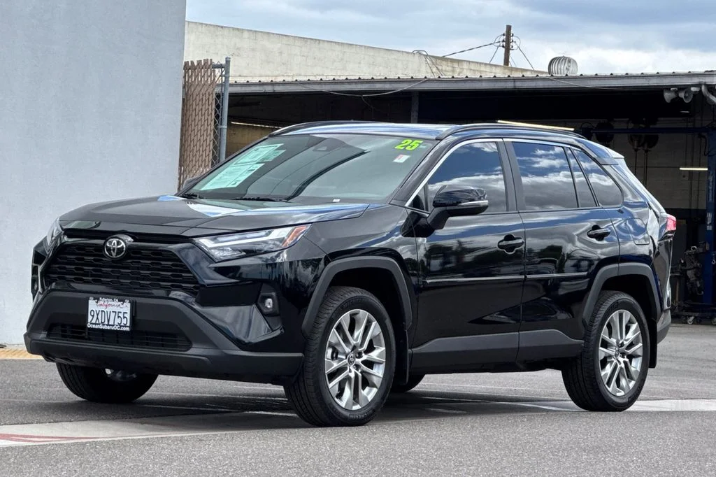 Used 2025 Black Toyota XLE Premium image 12