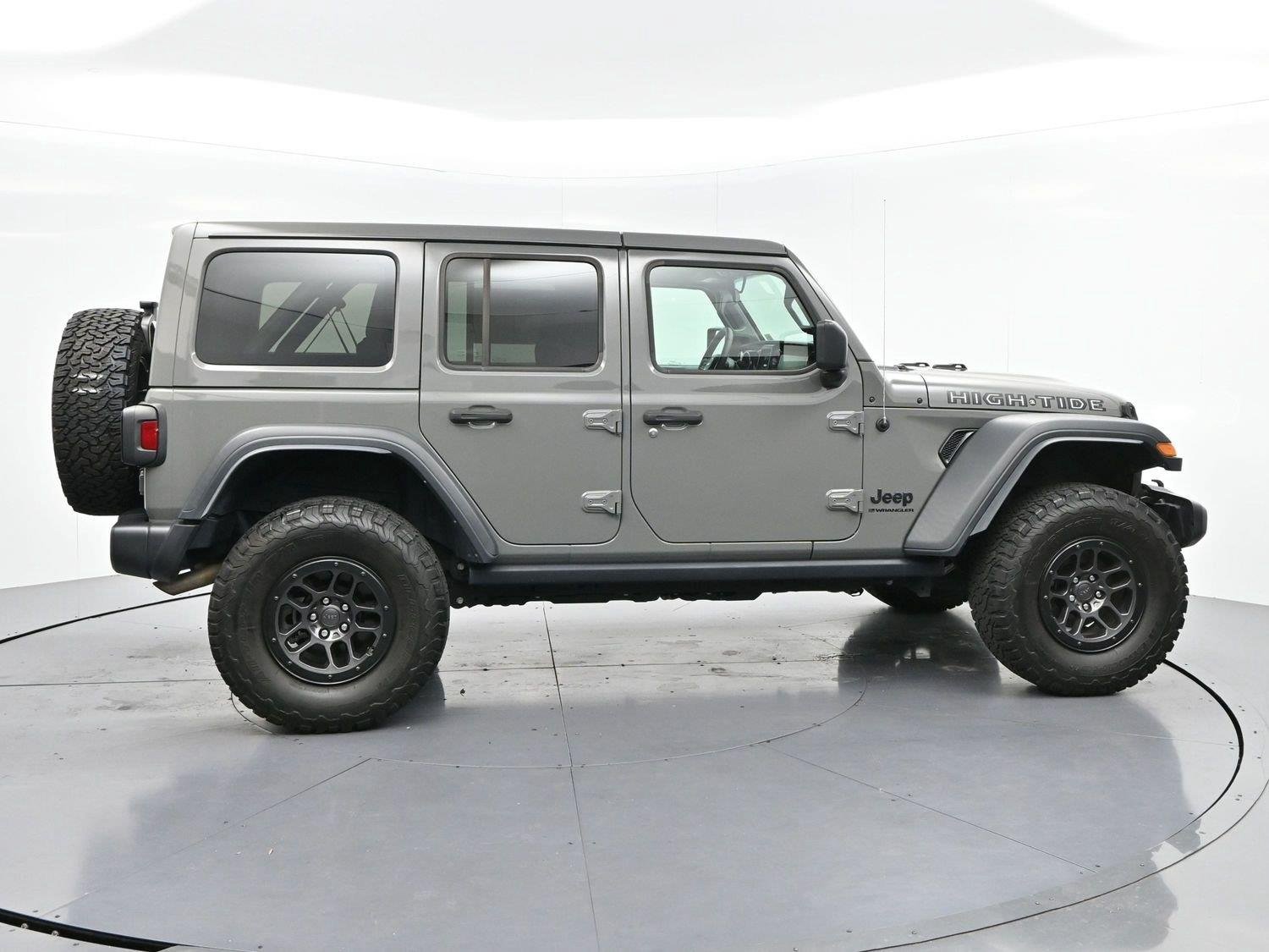 Used 2023 Gray Jeep High Tide image 8