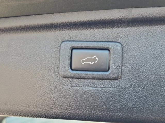 Used 2019 Green Subaru 2.5i Premium image 30