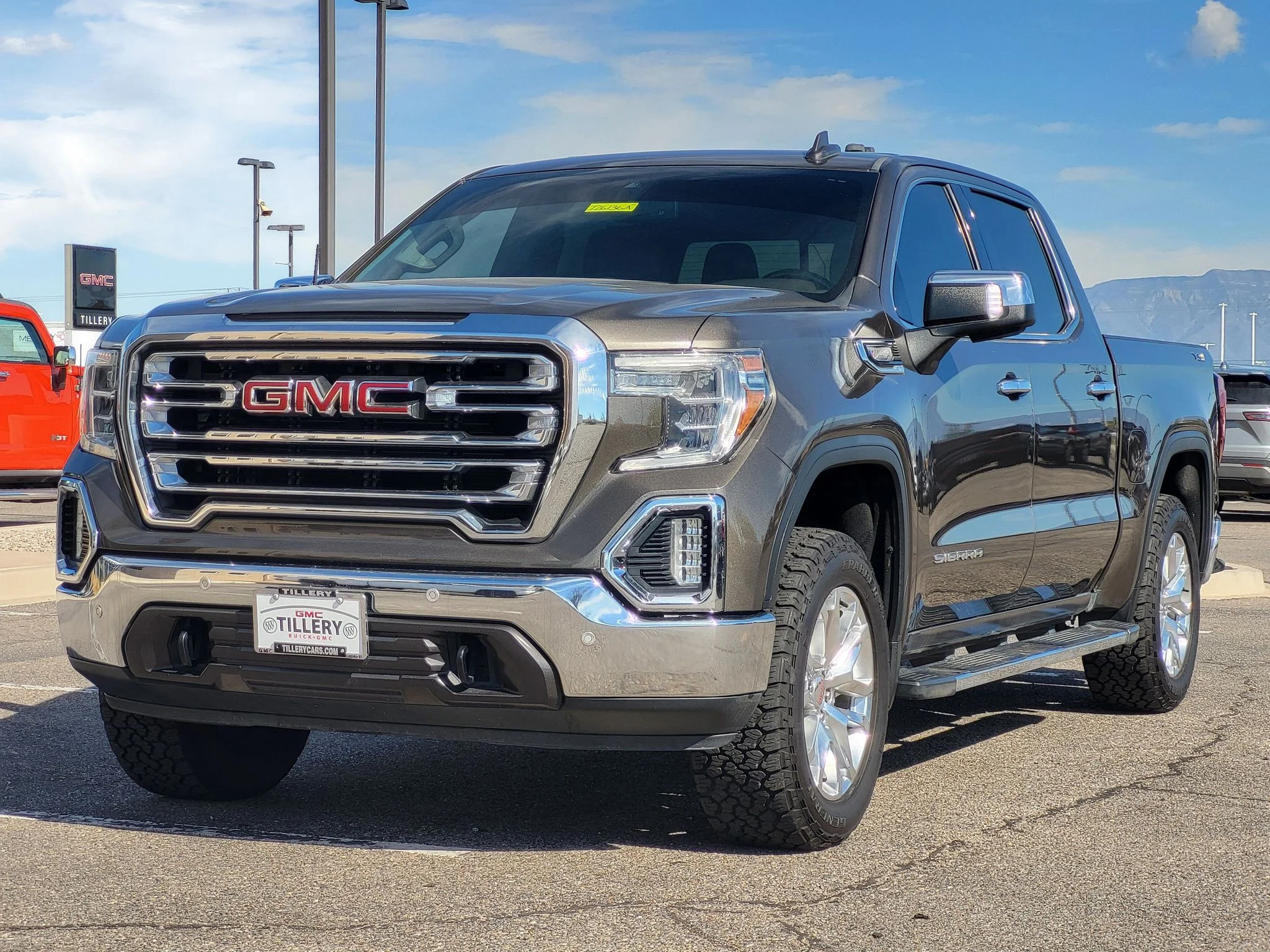 Used 2020 SMOKEY QUARTZ METALLIC GMC SLT image 4