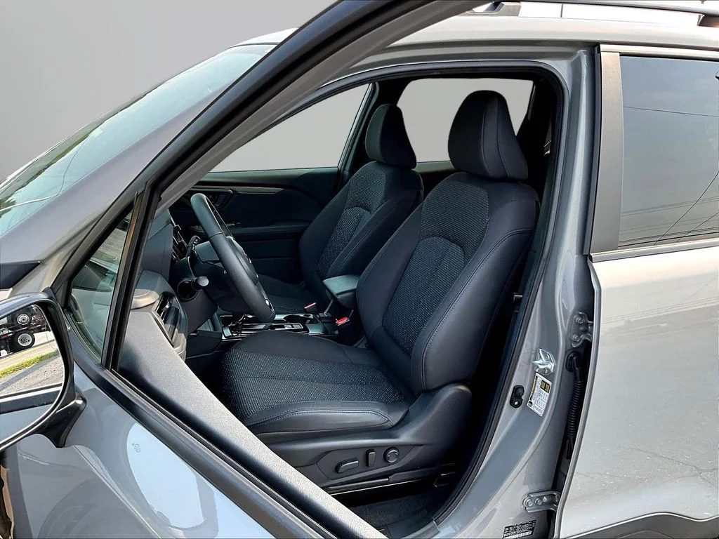 Used 2026 Beige Subaru Premium image 21